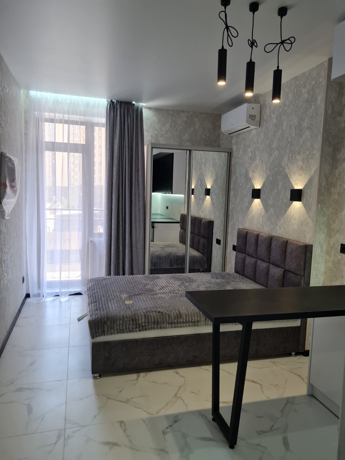 Продажа 1-комнатной квартиры 28 м², Генуэзская ул., 1