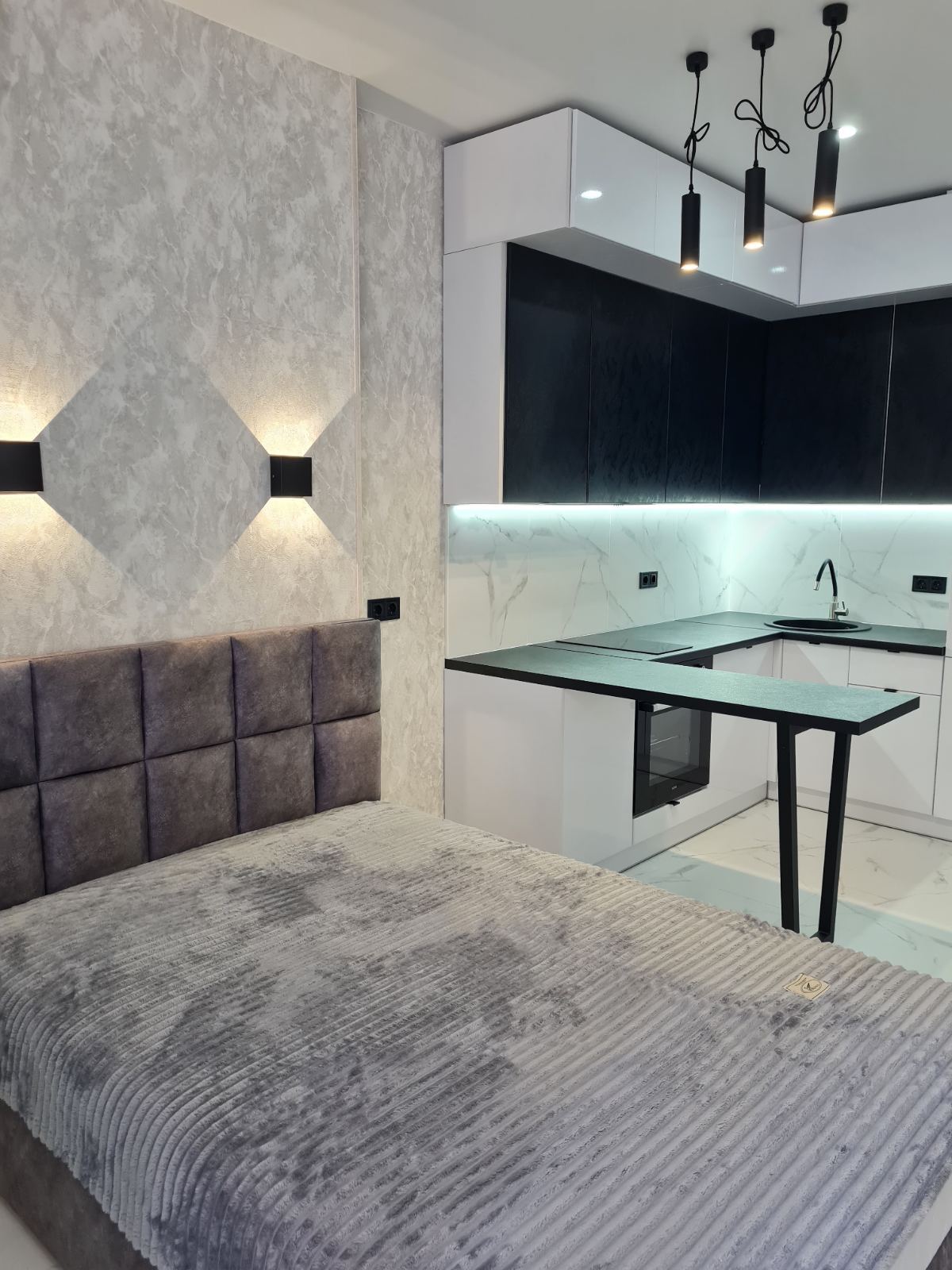 Продажа 1-комнатной квартиры 28 м², Генуэзская ул., 1