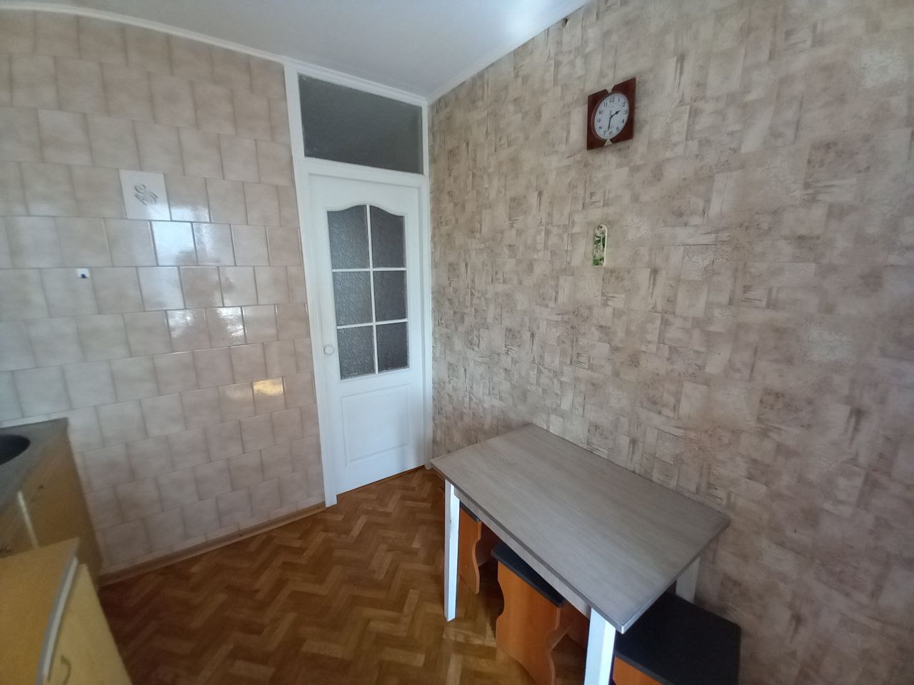 Продаж 2-кімнатної квартири 49 м², Бердянська вул.