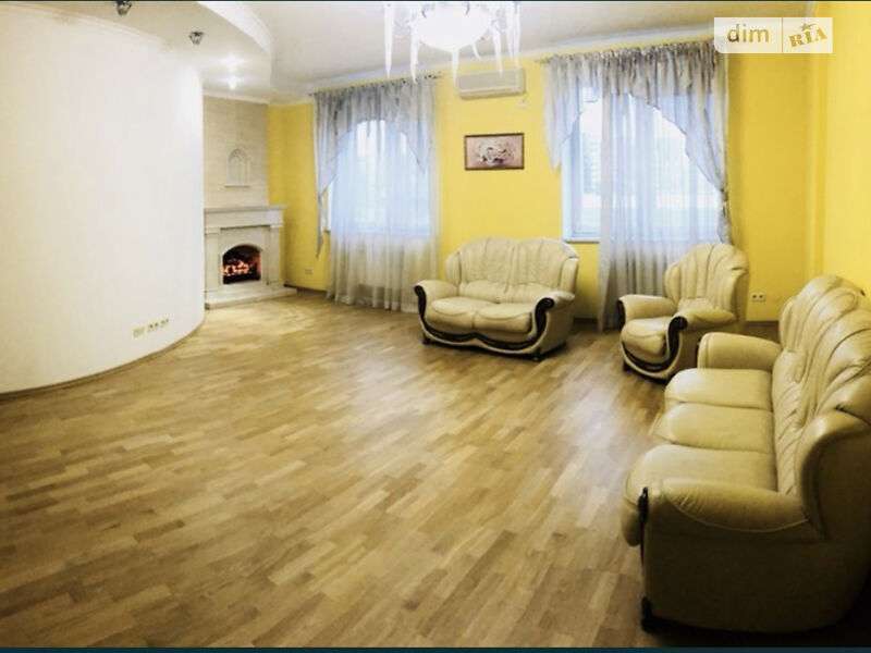 Аренда 4-комнатной квартиры 180 м², Ежи Гедройца ул., 2
