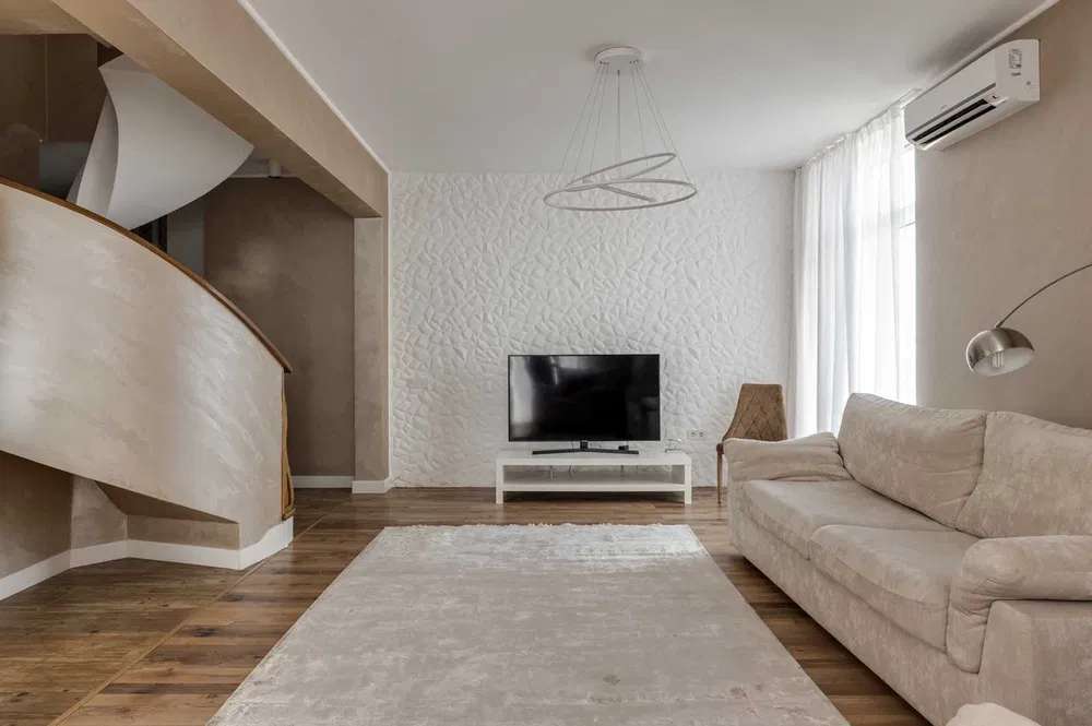 Оренда 3-кімнатної квартири 125 м², Регенераторна вул., 4, корпус 6