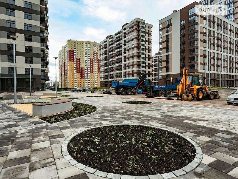 Продаж 2-кімнатної квартири 64 м², Олександра Олеся вул.