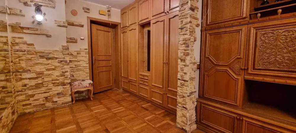 Аренда 3-комнатной квартиры 73 м², Андрея Аболмасова ул., 3