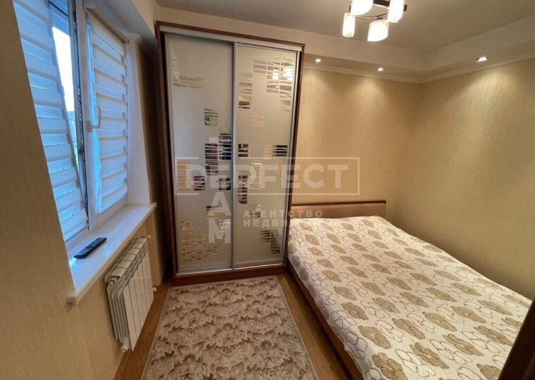 Продаж 2-кімнатної квартири 40 м², Ушинського вул., 5