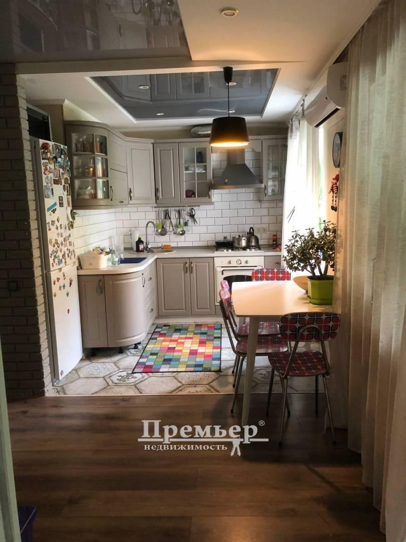 Продаж 3-кімнатної квартири 60 м², Сегедская вул.