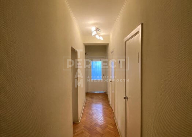 Продажа 4-комнатной квартиры 105 м², Дарницкий бул., 1А