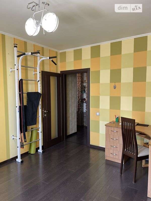 Продаж 3-кімнатної квартири 70 м², Миропільська вул., 39