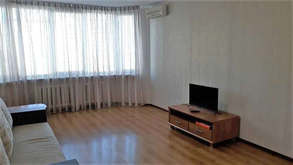 Оренда 1-кімнатної квартири 52 м², Княжий Затон вул.