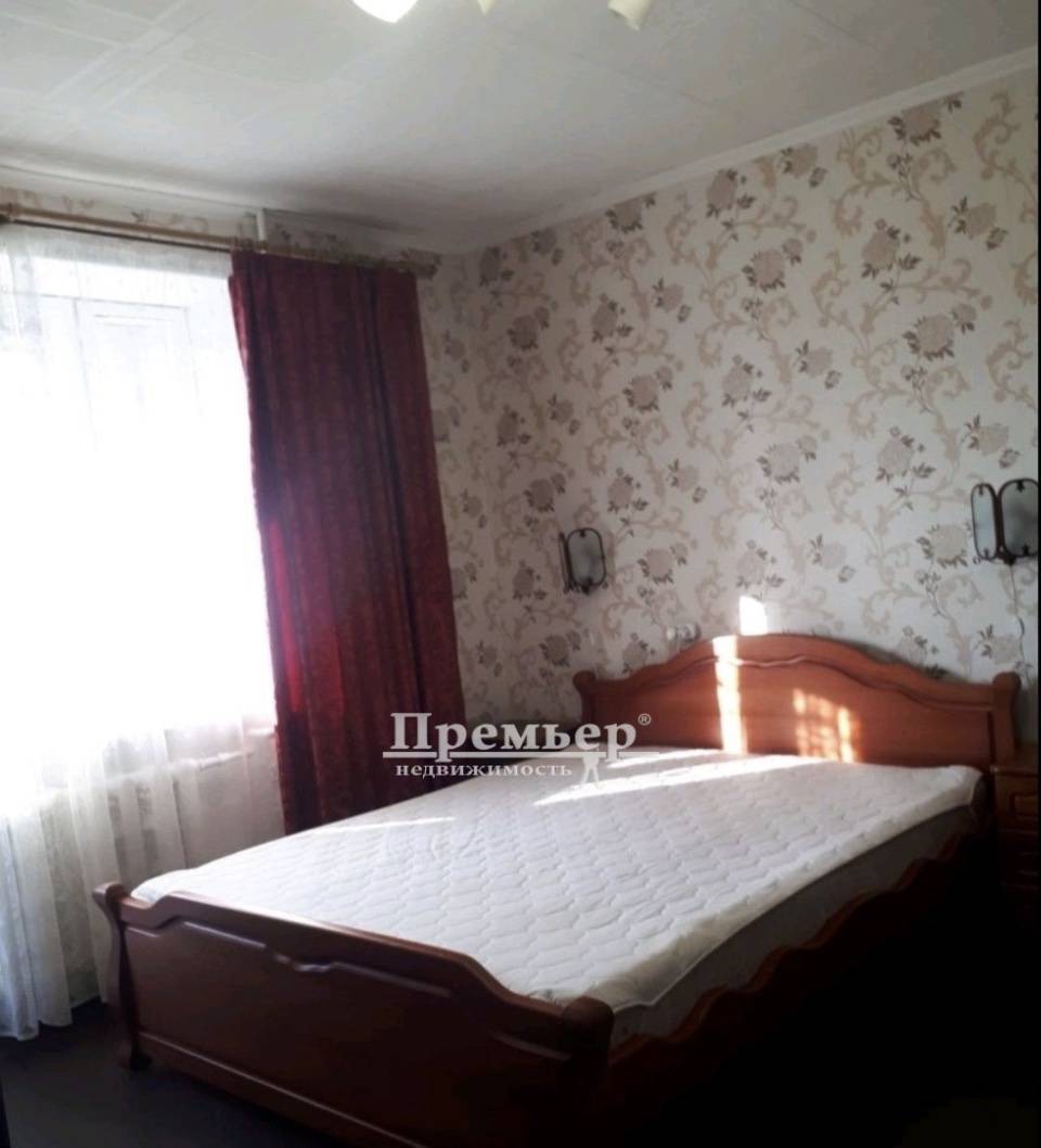 Продаж 1-кімнатної квартири 28 м², Ростовская вул.