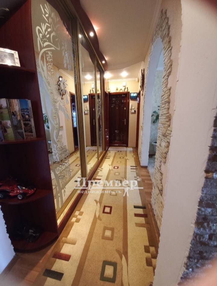 Продаж 3-кімнатної квартири 68 м², Семена Палія вул.