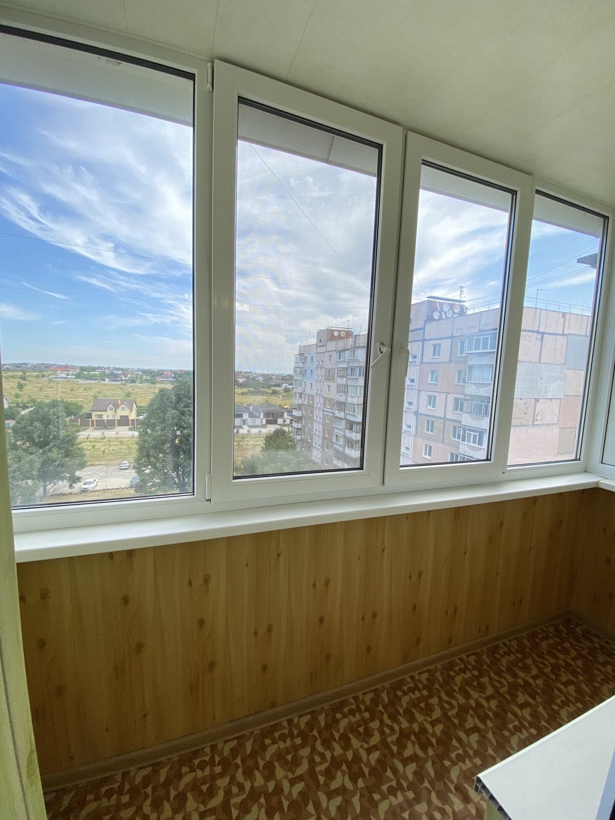 Продаж 3-кімнатної квартири 70 м², Дніпровські Пороги вул.