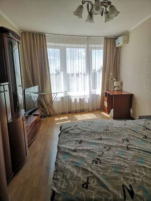 Оренда 1-кімнатної квартири 43 м², Дніпровська наб., 26А