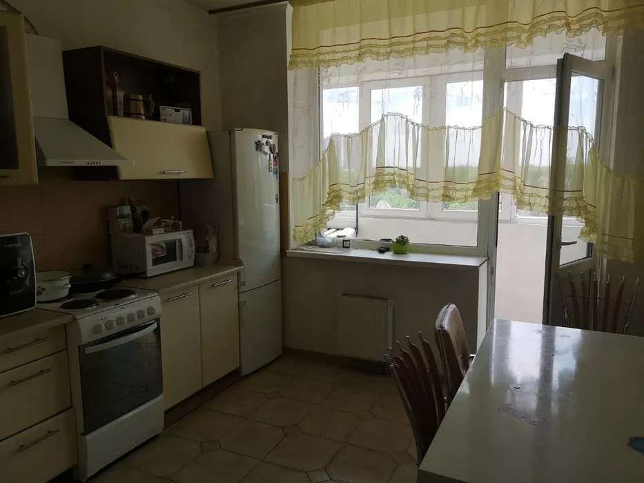 Оренда 1-кімнатної квартири 43 м², Дніпровська наб., 26А
