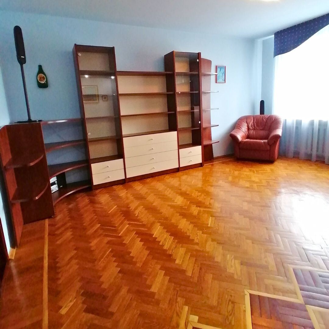 Продажа 3-комнатной квартиры 106 м², Владимира Антоновича ул.