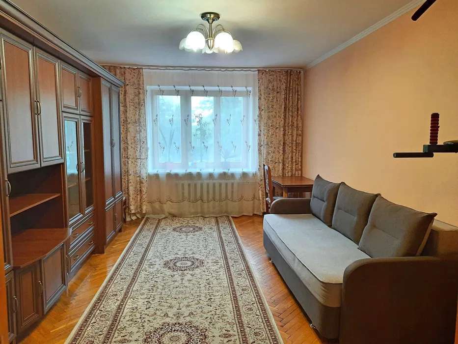 Аренда 3-комнатной квартиры 70 м², Владимира Беца ул., Ивасюка пр.