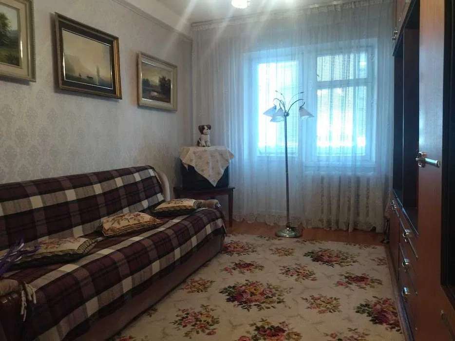 Продаж 3-кімнатної квартири 68 м², Мілютенка вул., 11А