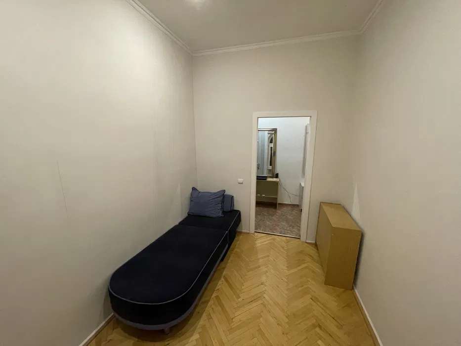 Аренда 3-комнатной квартиры 62 м², Владимирская ул.