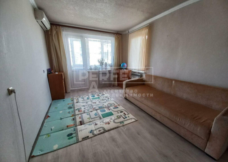 Продаж 1-кімнатної квартири 31 м², Копилівська вул., 12Б