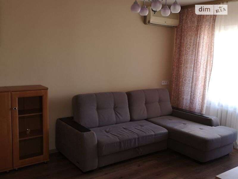 Оренда 2-кімнатної квартири 62 м², Срібнокільська вул.