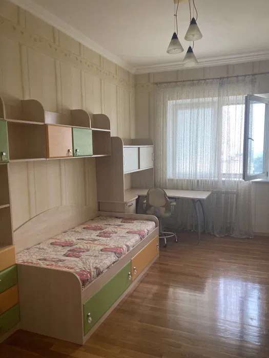 Аренда 3-комнатной квартиры 110 м², Татарская ул.