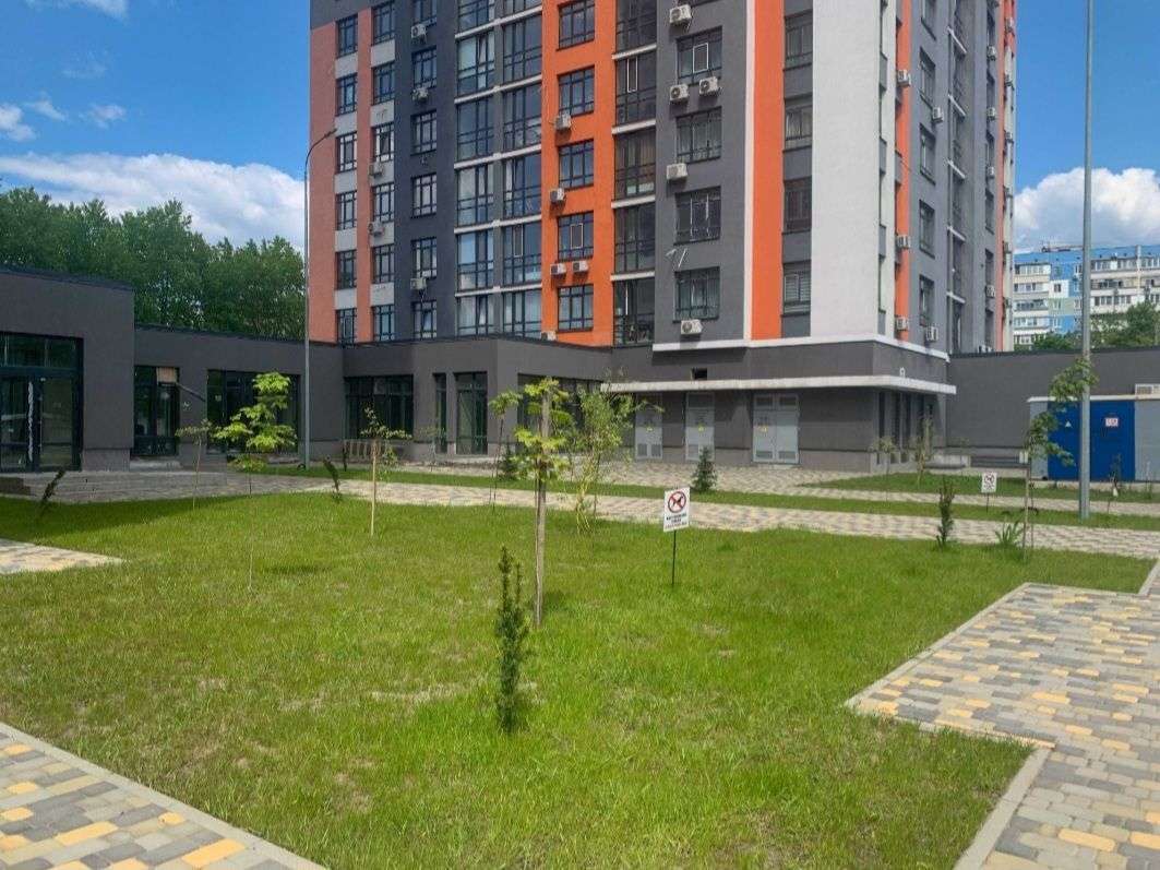 Продаж 2-кімнатної квартири 68 м², Миколи Гулака вул., 4