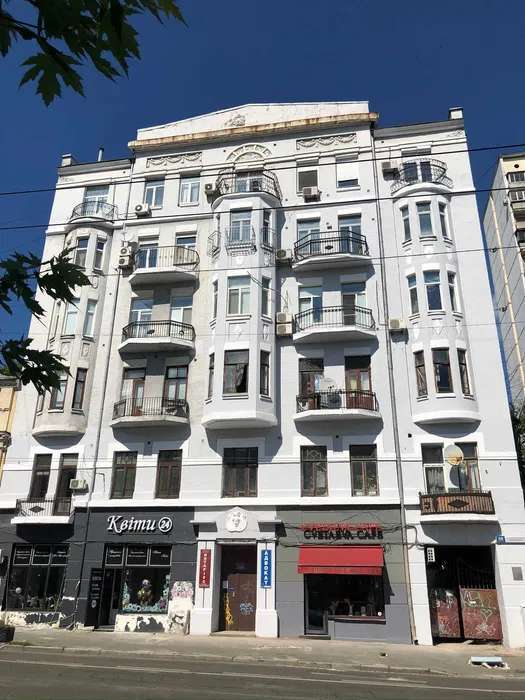 Продажа 4-комнатной квартиры 163 м², Саксаганского ул.
