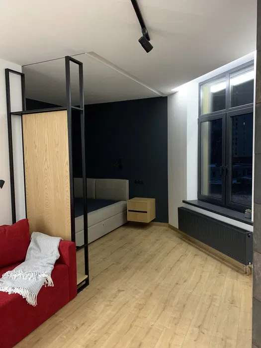 Оренда 1-кімнатної квартири 48 м², Євгена Маланюка вул.
