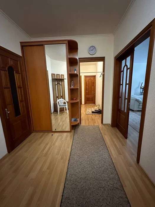Оренда 3-кімнатної квартири 137 м², Євгена Коновальця вул., 36Б