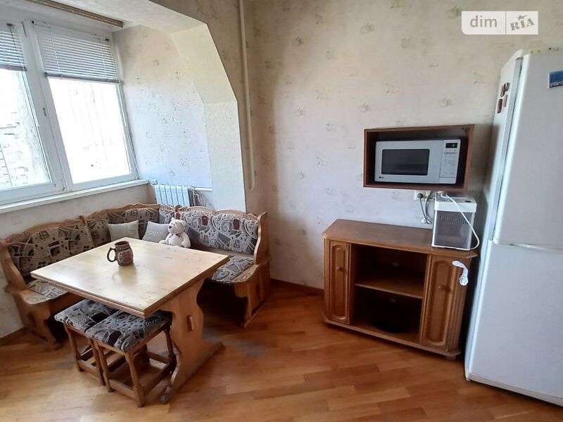 Аренда 3-комнатной квартиры 87 м², Академика Ефремова ул.