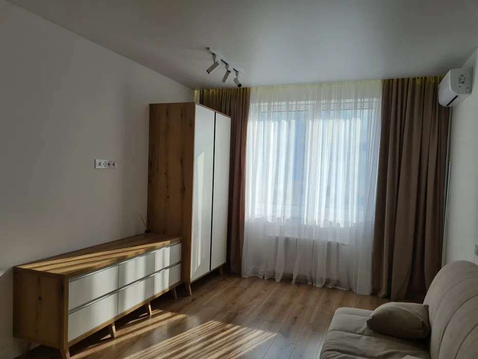 Продаж 1-кімнатної квартири 42 м², Сергія Данченка вул., 28А