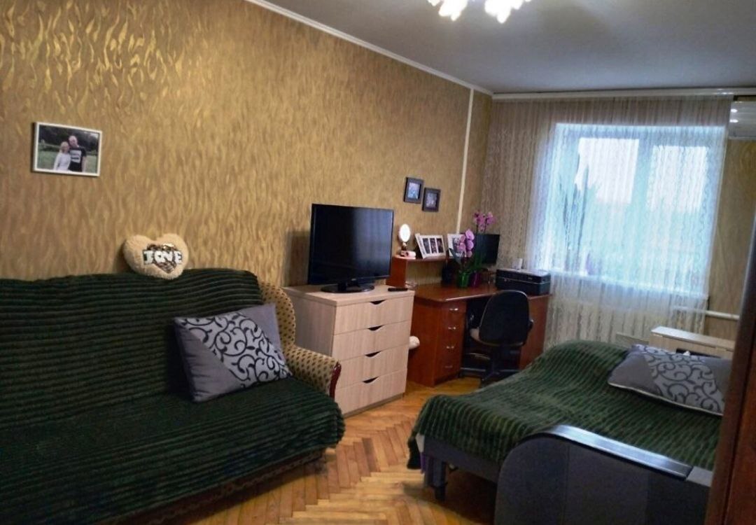 Продаж 1-кімнатної квартири 38.3 м², Вокзальна вул.