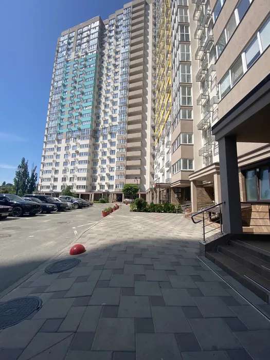 Продаж 3-кімнатної квартири 84 м², Академіка Заболотного вул., 20