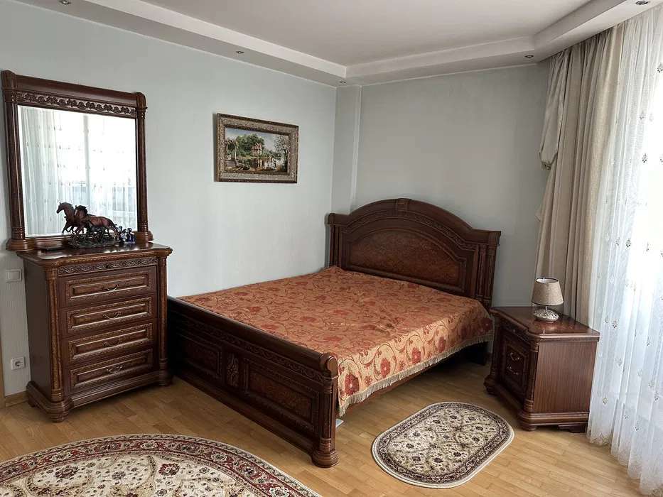 Оренда 4-кімнатної квартири 150 м², Дмитра Загула вул., Чижевского ул., 2