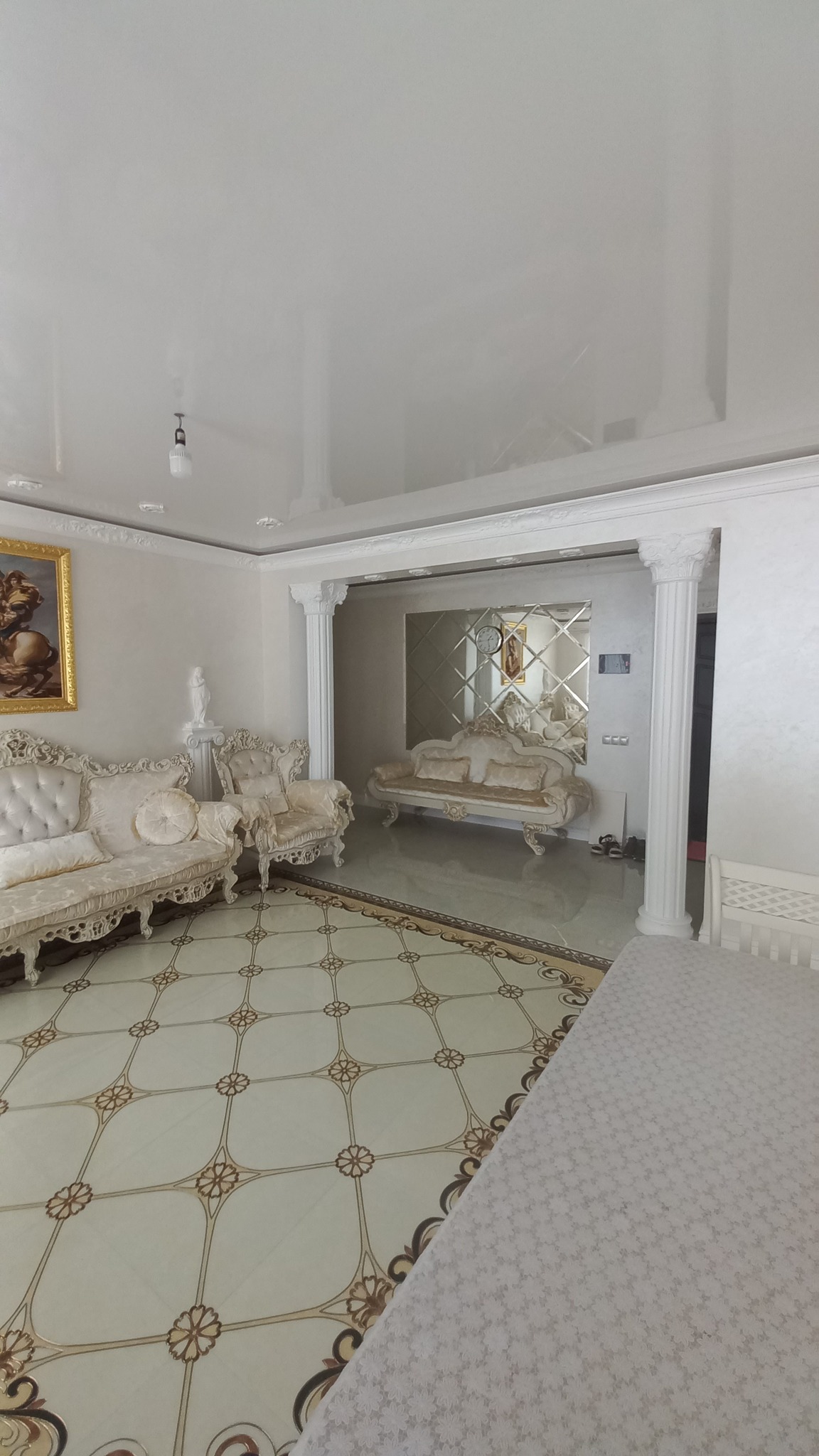 Продажа 4-комнатной квартиры 105 м²