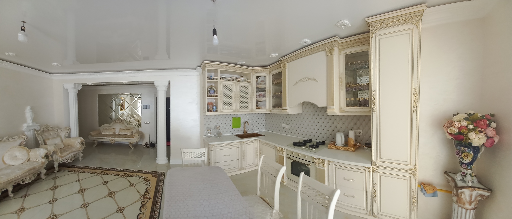Продажа 4-комнатной квартиры 105 м²