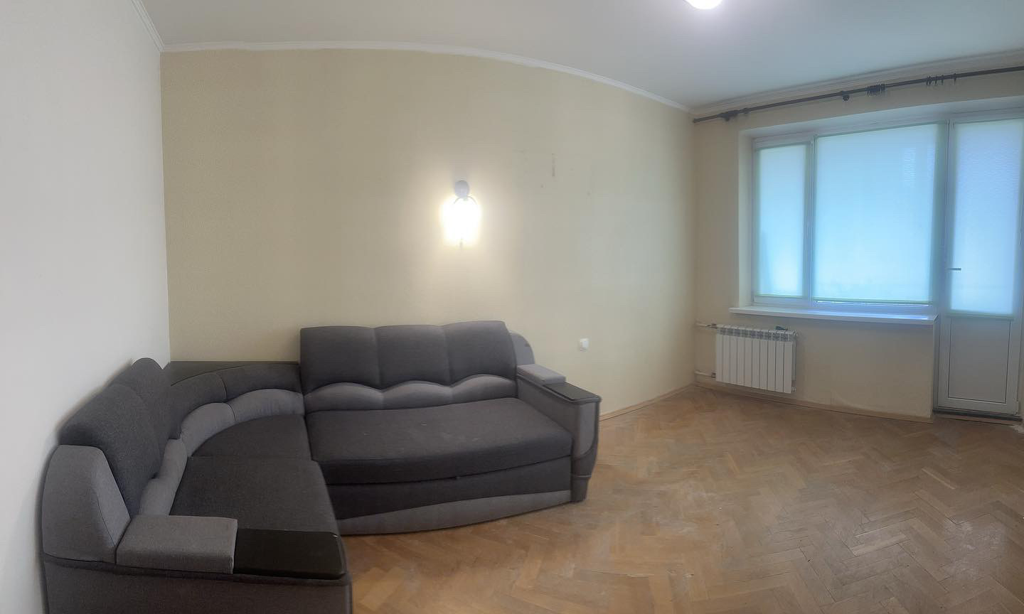 Продажа 3-комнатной квартиры 100 м², Дарницкий бул., 3