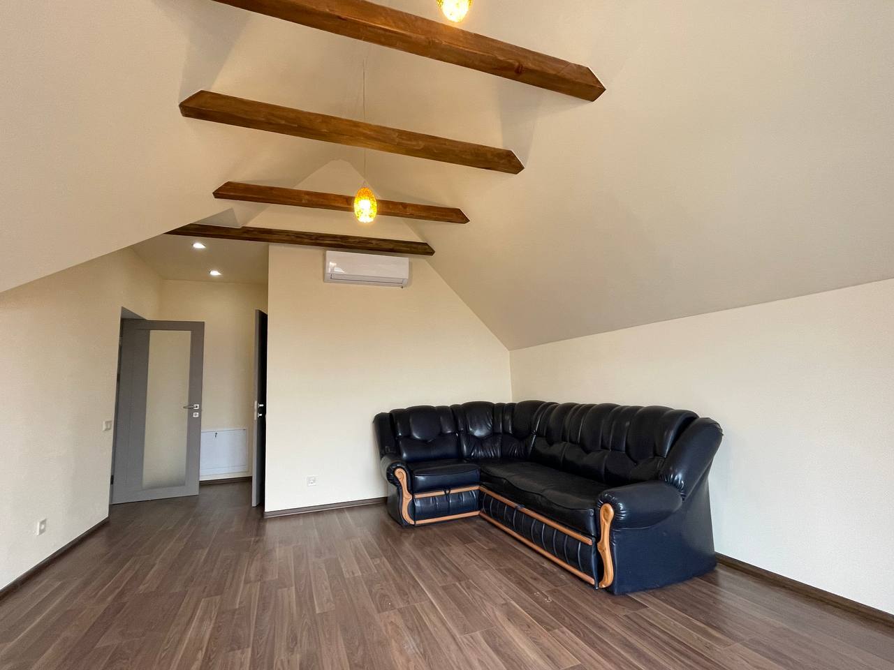 Оренда офісу 240 м², Помаранчева,22