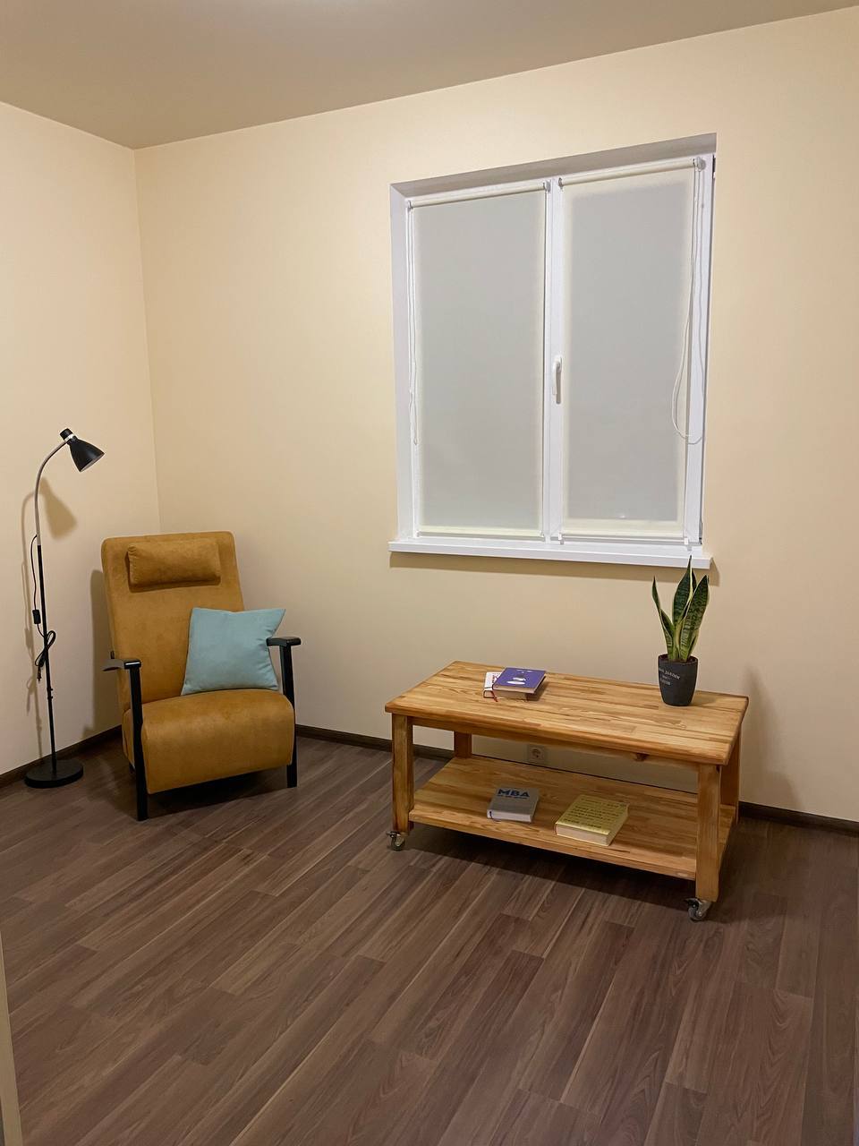 Оренда офісу 240 м², Помаранчева,22