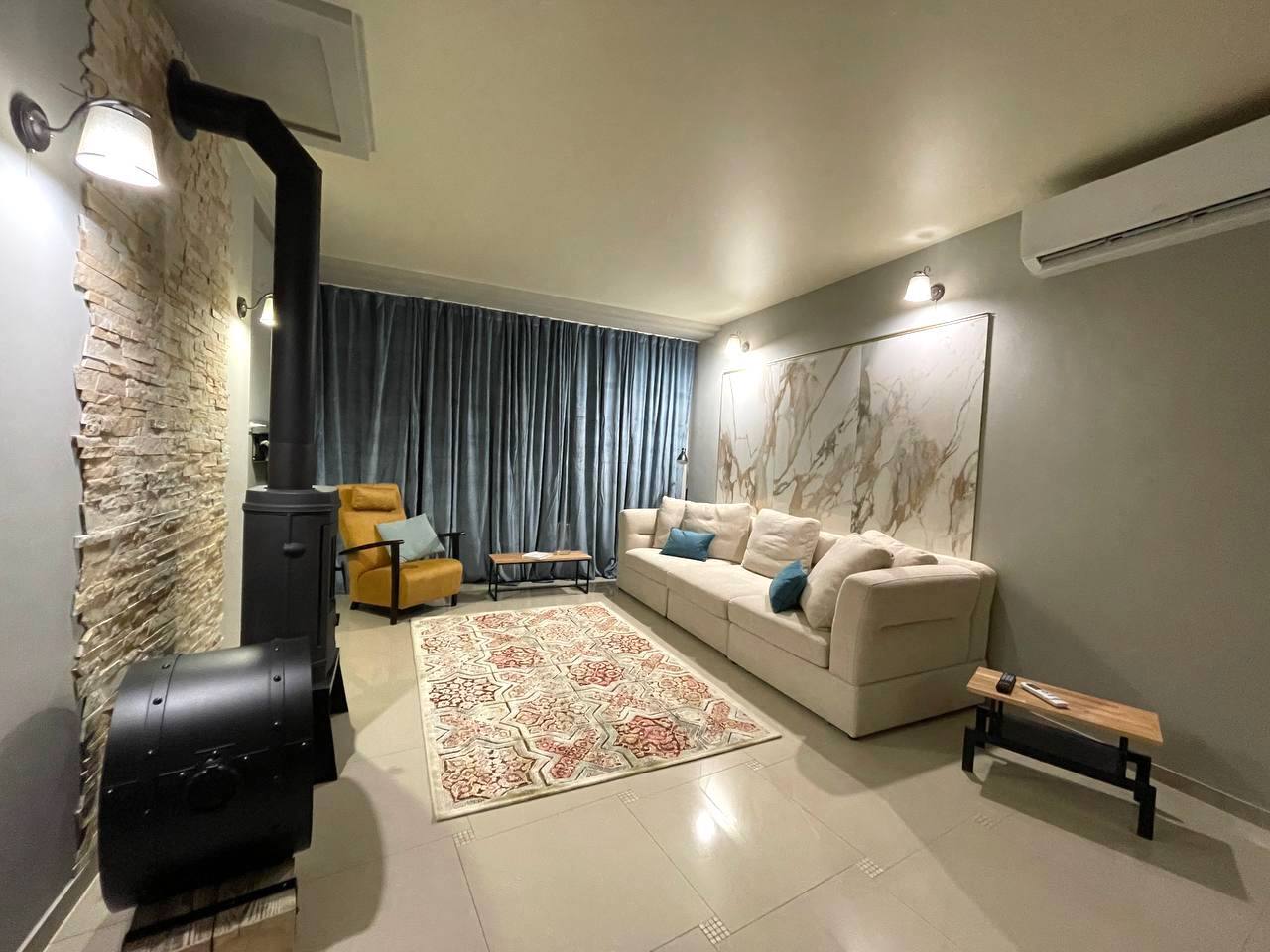 Оренда офісу 240 м², Помаранчева,22