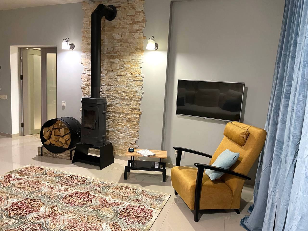 Оренда офісу 240 м², Помаранчева,22
