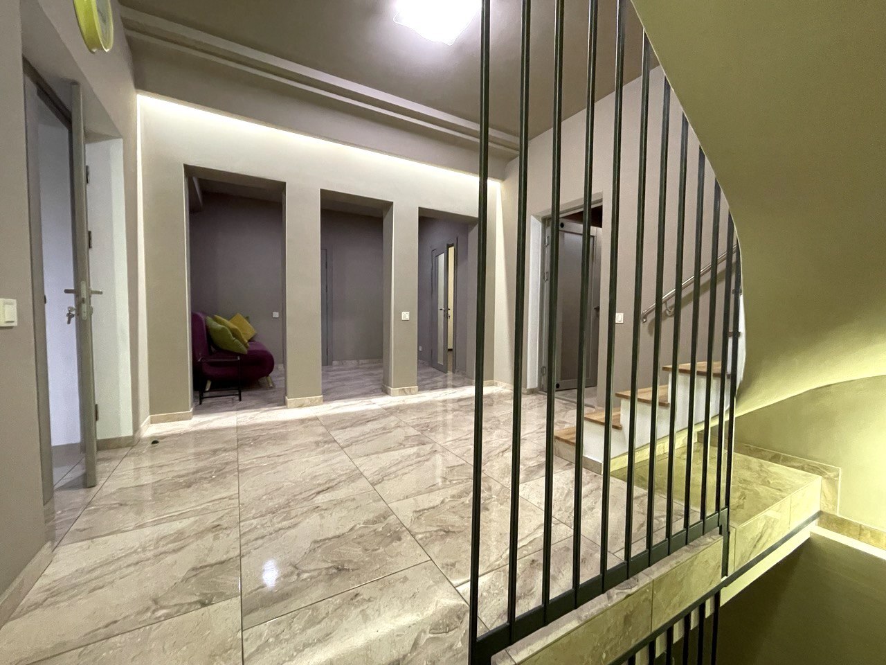 Оренда офісу 240 м², Помаранчева,22