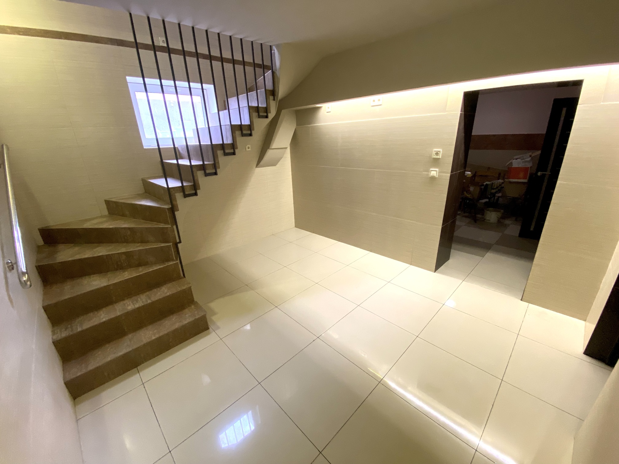Оренда офісу 240 м², Помаранчева,22