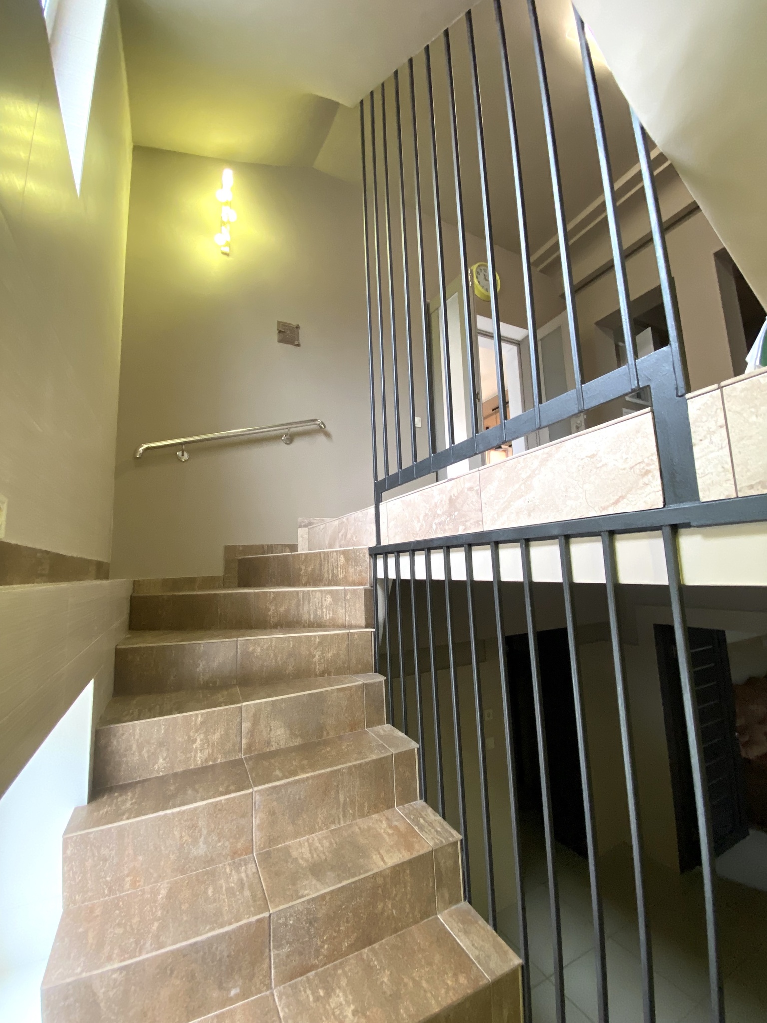 Оренда офісу 240 м², Помаранчева,22
