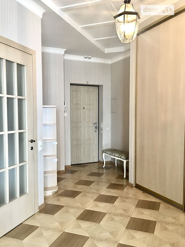 Продажа 3-комнатной квартиры 116 м², Белорусская ул., 3