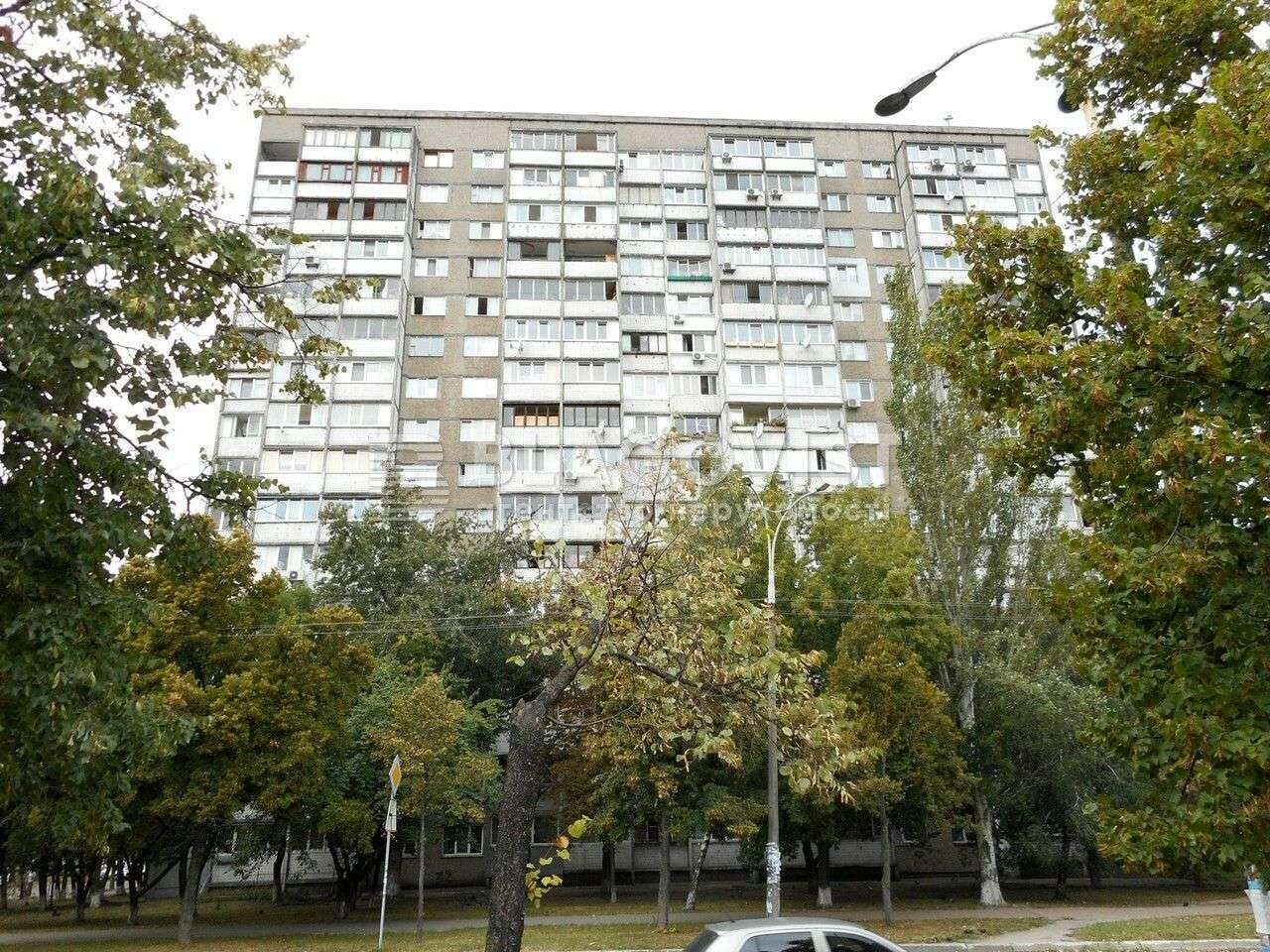 Продажа 3-комнатной квартиры 74 м², Композитора Лятошинского ул.