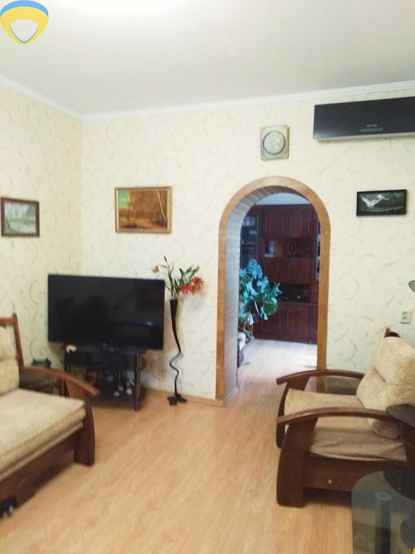 Продажа 3-комнатной квартиры 47 м², Дворянская ул., 18