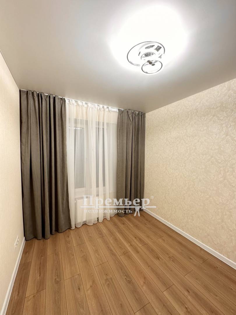 Продаж 2-кімнатної квартири 46.3 м², Інглезі вул.
