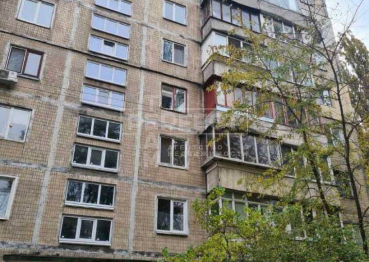 Продаж 2-кімнатної квартири 50 м², Волгоградська вул., 31