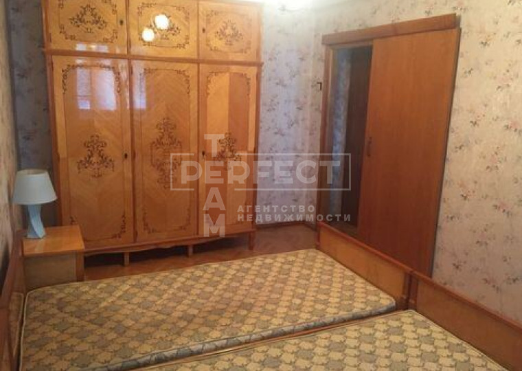 Продаж 3-кімнатної квартири 78 м², Євгена Коновальця вул., 37