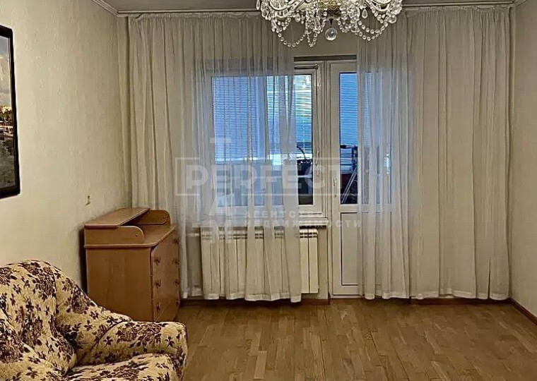 Продаж 2-кімнатної квартири 52 м², Володимира Маяковського просп., 89